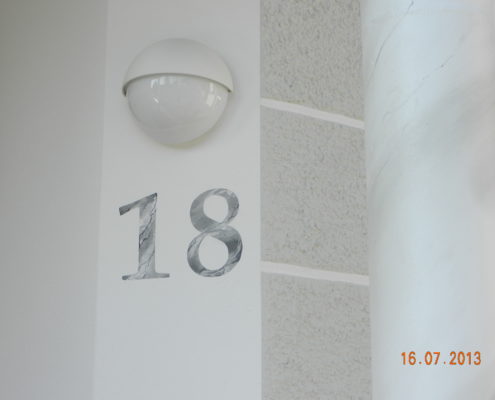 Hausnummer in Kanzach 2